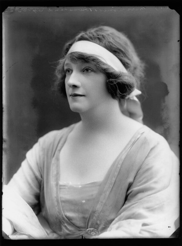 Gwladys ethel gwendolen eugénie (née sutherst), marchioness townshend (later le stange) npg x158473