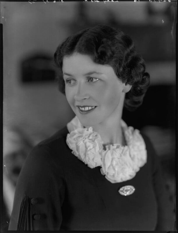 Elizabeth joyce (née glanley), lady scott npg x37214
