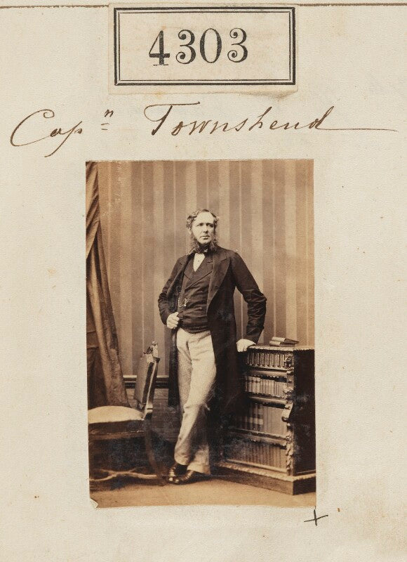 Captain towshend npg ax54318