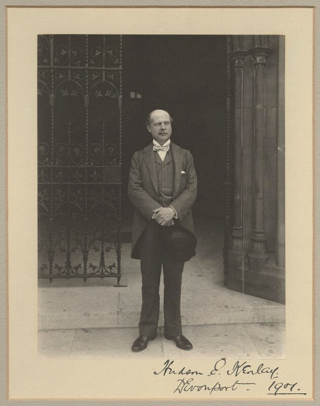 Hudson ewbanke kearley, 1st viscount devonport npg x29035