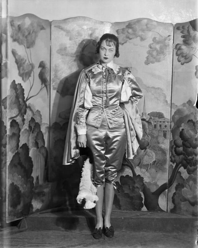 Luli deste (luli von hohenberg) npg x222360