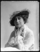 Gabrielle Dorziat NPG x102828