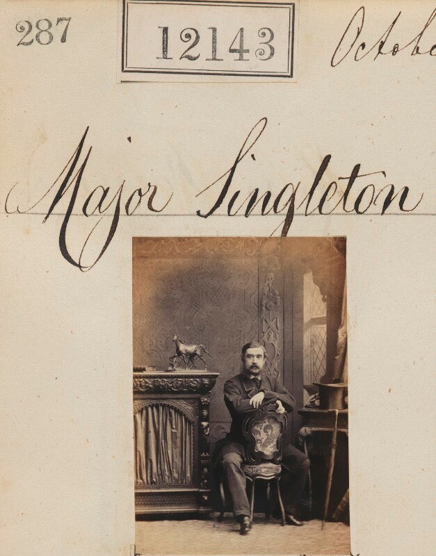 Major singleton npg ax61815