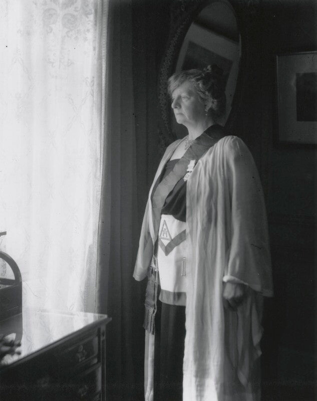 Hanna louise lees npg x32624