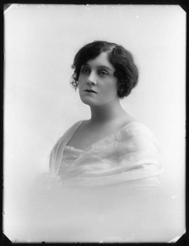 Evie greene npg x80528
