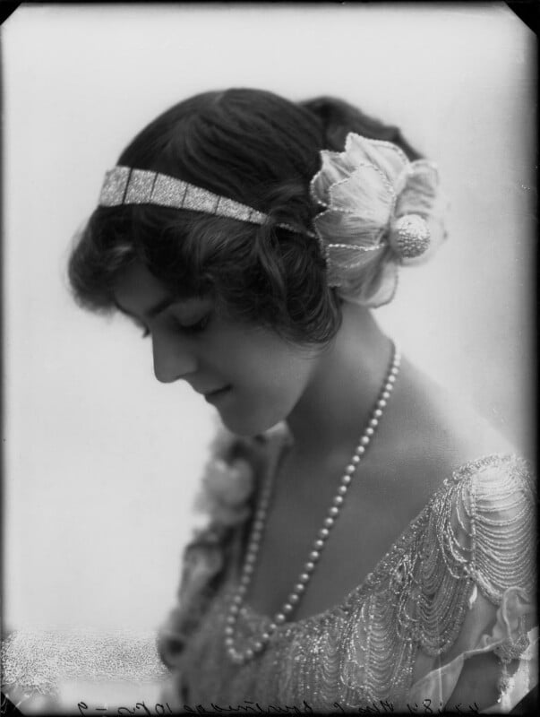 Dame (esmerelda) cicely courtneidge npg x32831