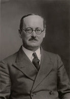 Thomas Jeeves Horder, 1st Baron Horder NPG x168412