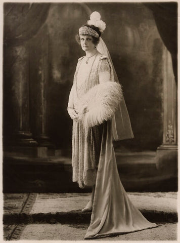 Lorna Katherine Dick (née Curzon) (later Countess Howe) NPG x83637