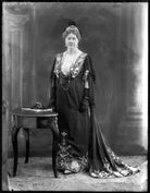 Ishbel Maria (née Marjoribanks), Marchioness of Aberdeen and Temair NPG x120157