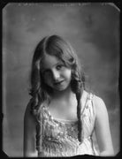 Elise Craven (née Elise Barbara Alleyne Barrett) NPG x101681