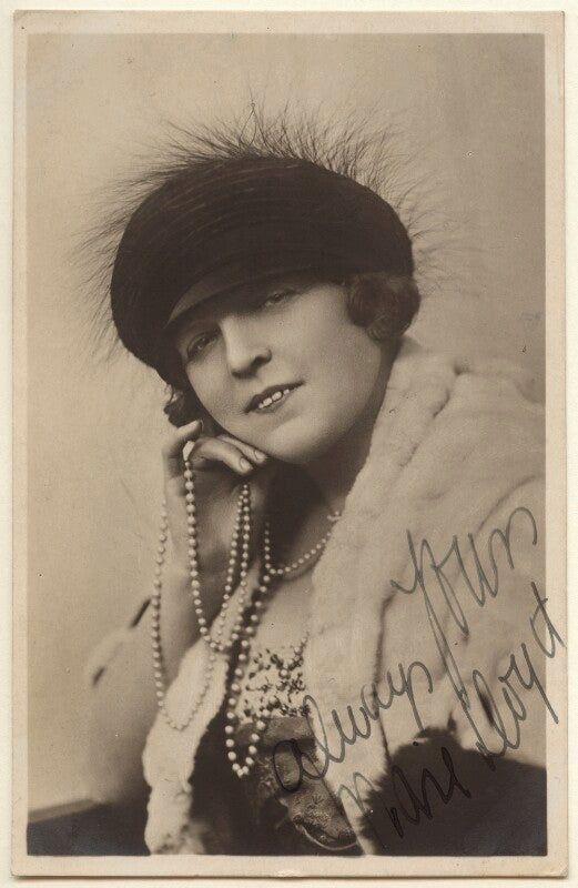 Marie lloyd npg ax160009