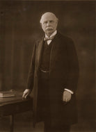 Hudson Ewbanke Kearley, 1st Viscount Devonport NPG x83604