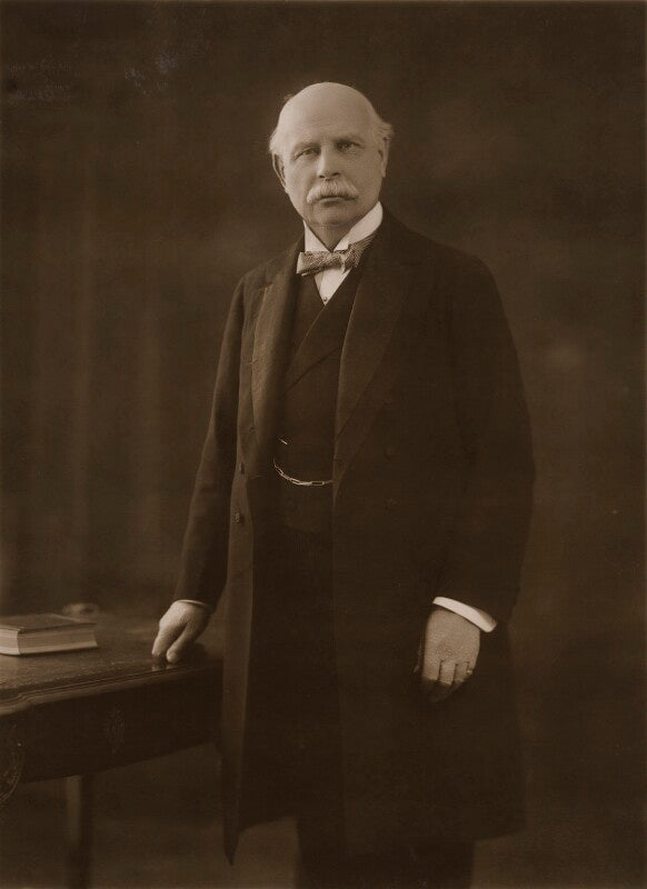 Hudson ewbanke kearley, 1st viscount devonport npg x83604