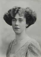 Doreen Maud (née Milner), Marchioness of Linlithgow NPG x83706