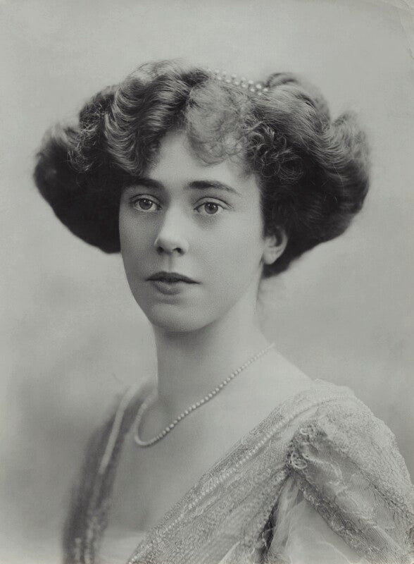 Doreen maud (née milner), marchioness of linlithgow npg x83706