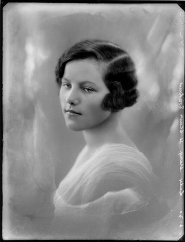 Lady Mary Sybil Dunn (née St Clair-Erskine) NPG x124917