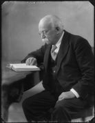 Sir Ebenezer Howard NPG x127886