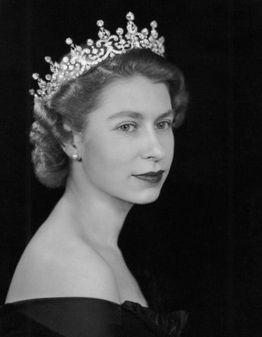 Queen Elizabeth II NPG x36965