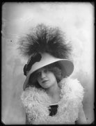 Alice Louise Lièvre (Maison Lewis) NPG x104158