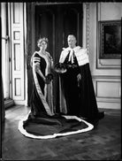 Gwendolen Florence Mary Guinness (née Onslow), Countess of Iveagh; Rupert Edward Cecil Lee Guinness, 2nd Earl of Iveagh NPG x152829