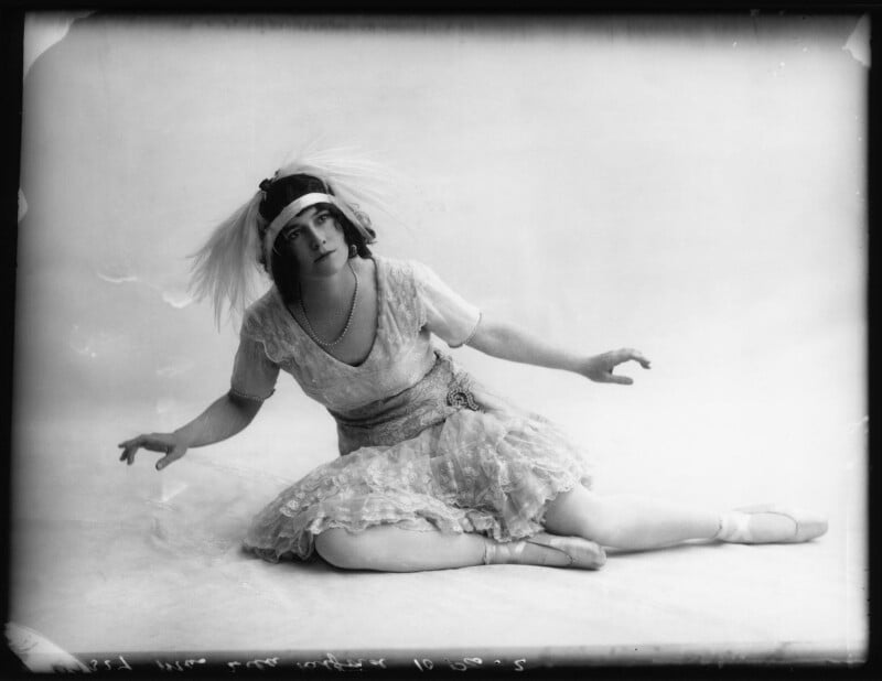 Ella retford (elinor maud dawe, née flanagan) npg x102400