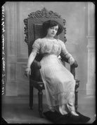 Lilian Mabel Alice ('Mabs') (née Roussel), Lady Richmond Brown NPG x34928