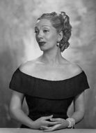Gertrude Lawrence NPG x29478