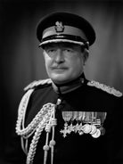 Crew Hadlett Stoneley NPG x171054