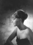 Patricia ('Bubbles') Evelyn Beverly Harmsworth (née Matthews), Viscountess Rothermere NPG x125387