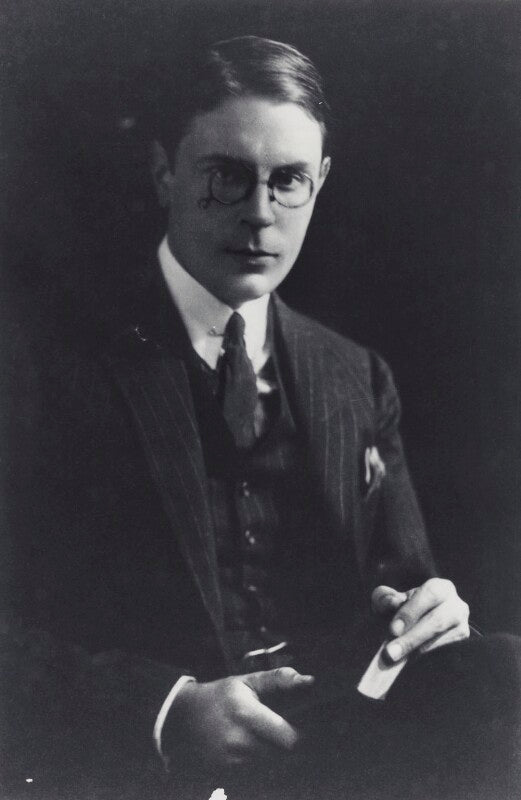 Geoffrey scott npg ax161136