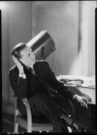 Rhys Davies NPG x11267