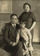 Quo Tai-Chi; Madame Quo Tai-Chi with their son Merlin Quo NPG x85773