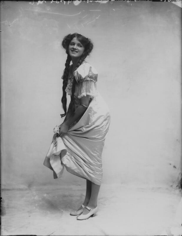 Dame gladys cooper npg x81004