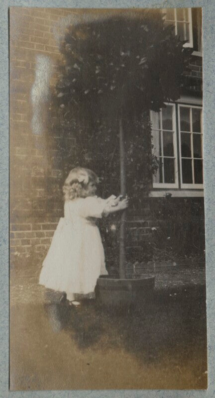 Julian vinogradoff (née morrell) npg ax140075