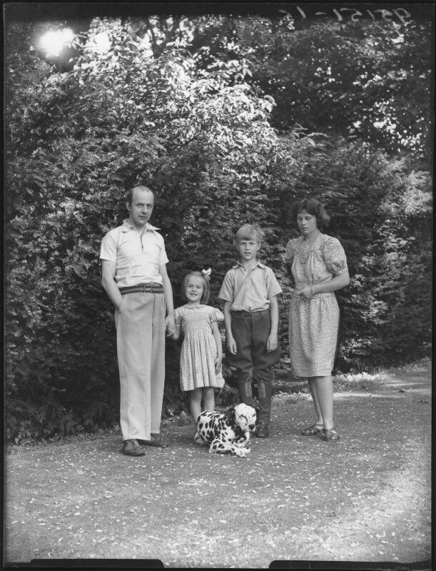 Candida lycett green; sir john betjeman; penelope (née chetwode), lady betjeman; paul betjeman npg x78423