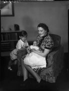 Tony Rawlinson; Sarah Jane Bulwer-Long (née Rawlinson); Bessie Ford Taylor (née Emmatt), Lady Rawlinson NPG x154138