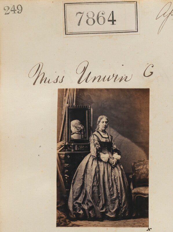 Miss unurin npg ax57703