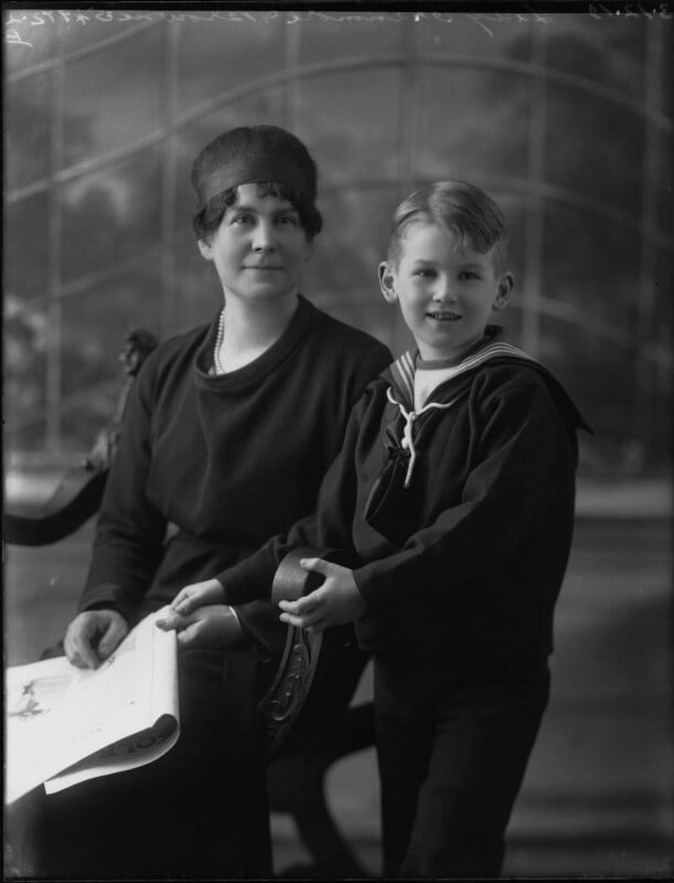 Olwen verena (née ponsonby), lady oranmore and browne; hon. geoffrey charles myles browne npg x158287