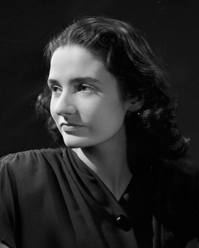 Hon. diana phyllis macauley (née berry) npg x73387