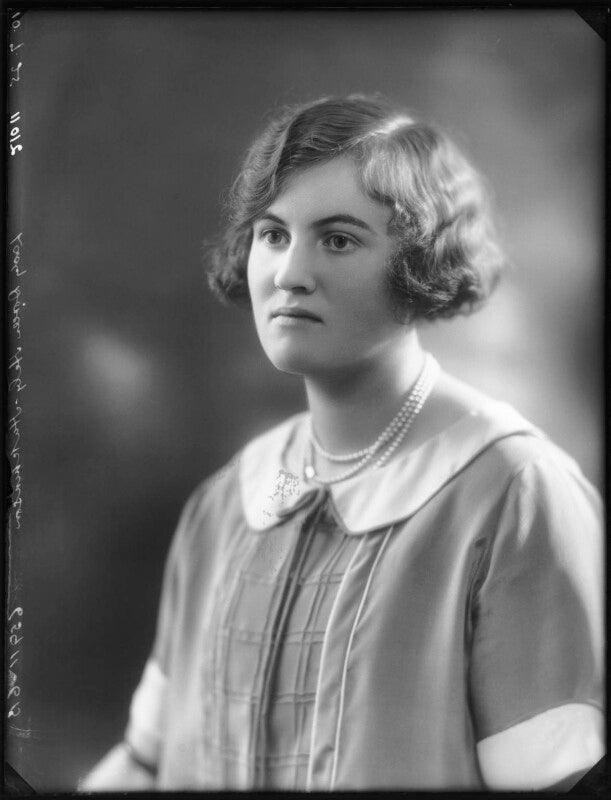 Lady doreen clare pleydell bouverie (née hely hutchinson) npg x123379