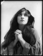 Lilian Hallows NPG x103795