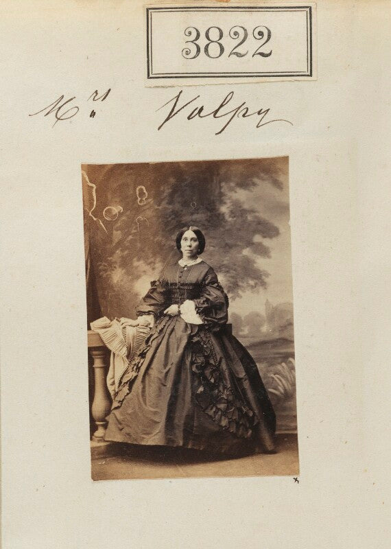 Mrs valpy npg ax53213