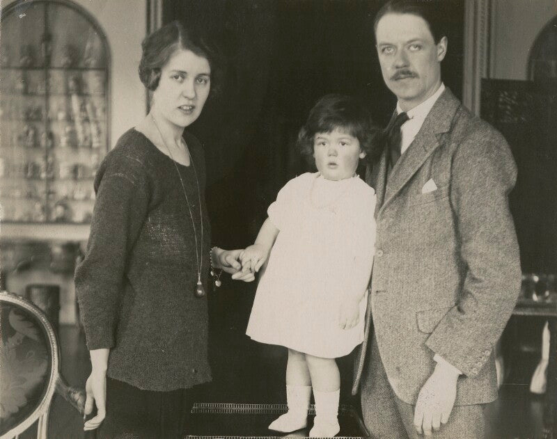 Lady anne wake walker (née spencer); albert spencer, 7th earl spencer; cynthia, countess spencer npg x4095