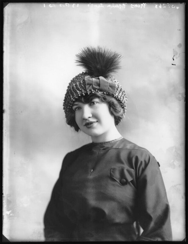 Maison lewis npg x104190