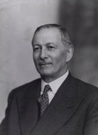 Arthur Simmonds NPG x91478