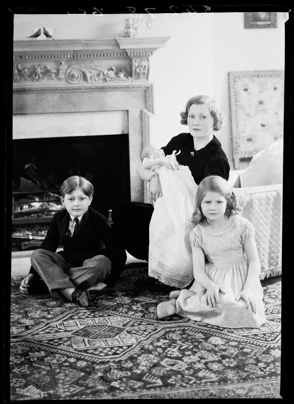 Ishabel wilhelmina sheila (née macdougall), lady francis hill with her children npg x155448