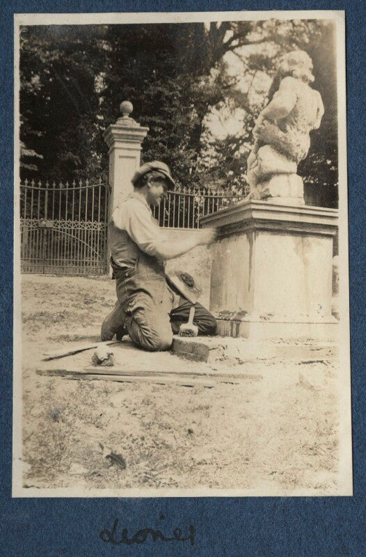 Lionel gomm (né lionel harry weedon collinson) npg ax140749