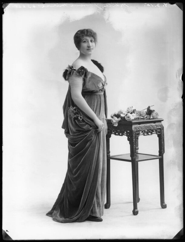 Yvonne mirval npg x102542