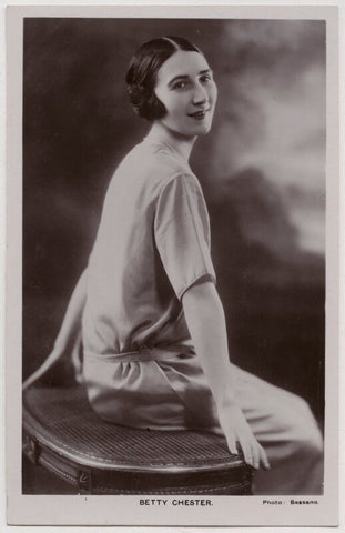 Betty Chester NPG x193681