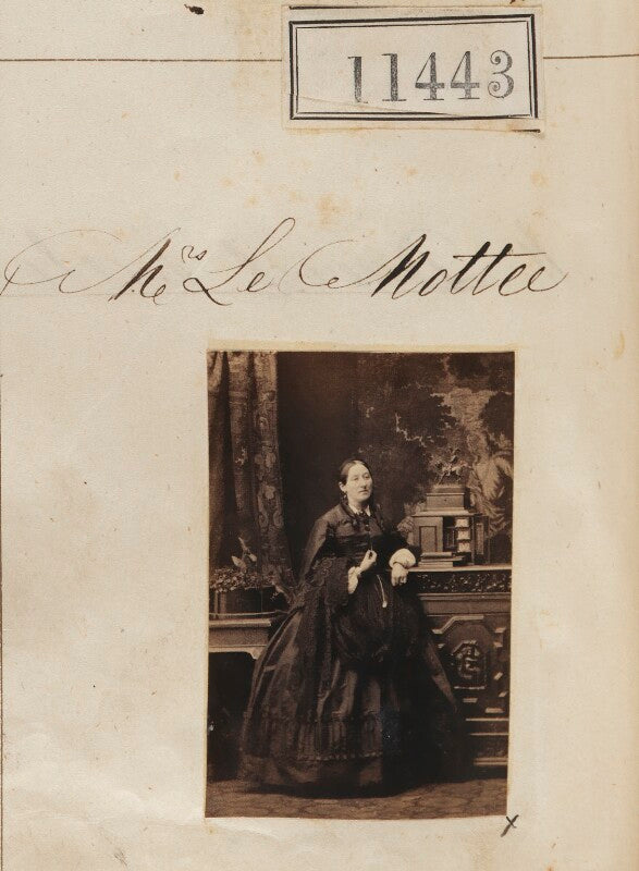 Mrs le mottee npg ax61130